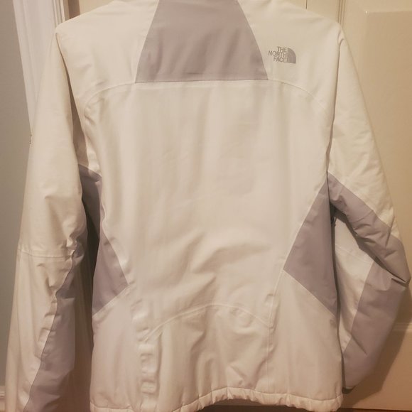 The North Face | Women's Jacket | Small - Picture 2 of 3